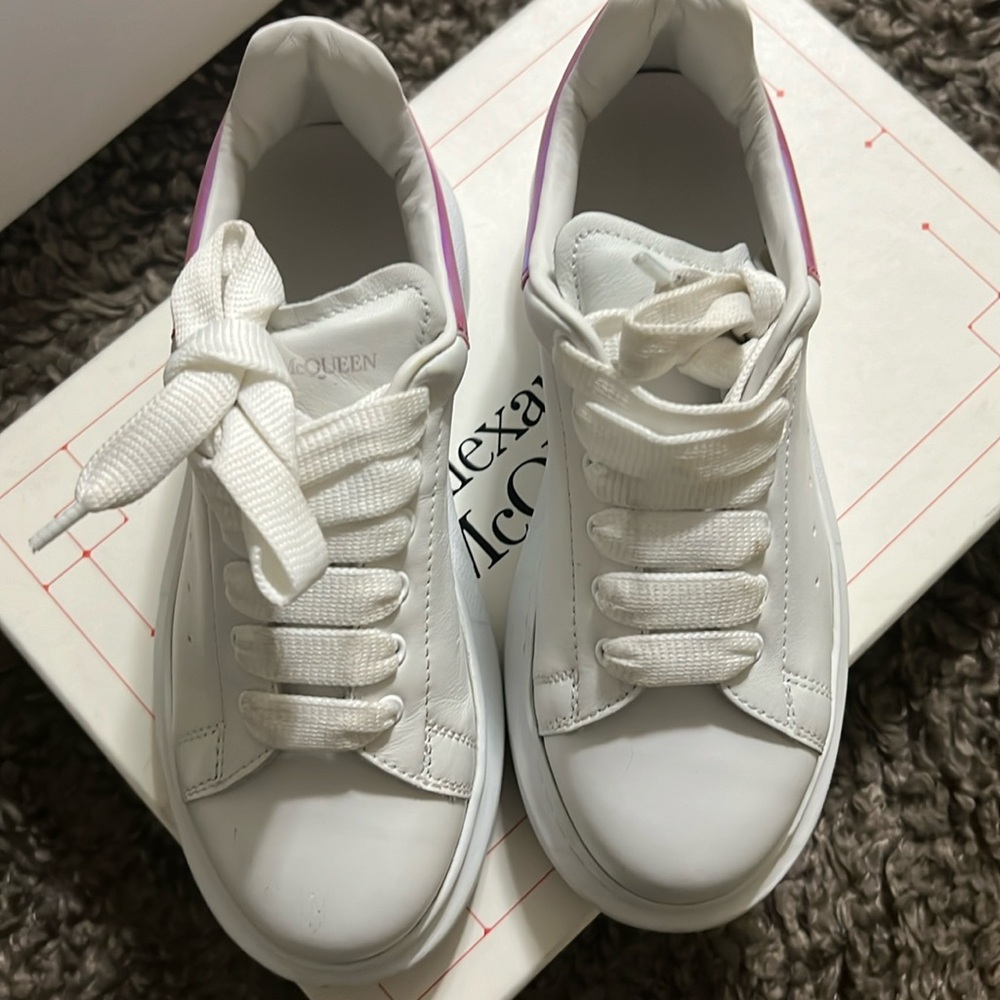 Girls Alexander McQueen….31 (us 13)